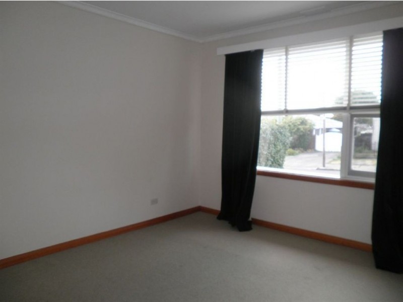 32 Cedar Street, Newnham TAS 7248