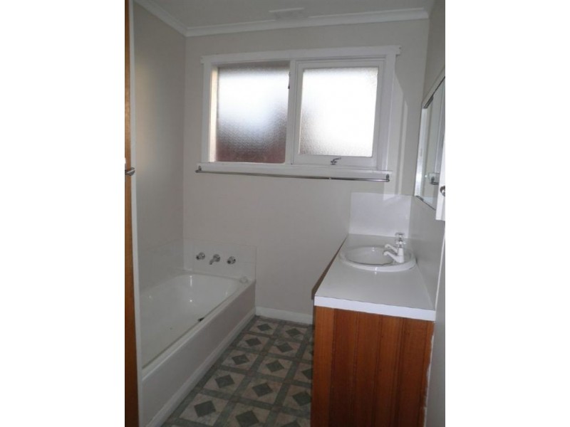 32 Cedar Street, Newnham TAS 7248