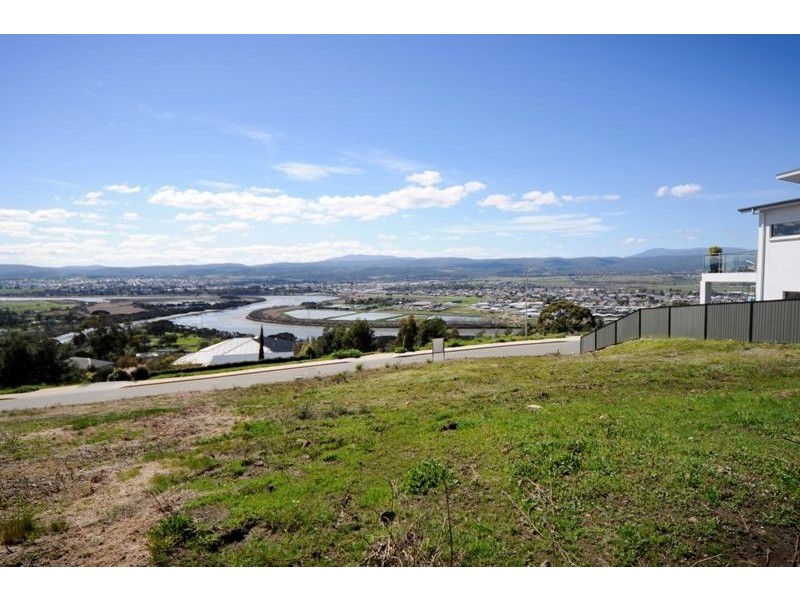 42 Lachlan Parade, Trevallyn TAS 7250