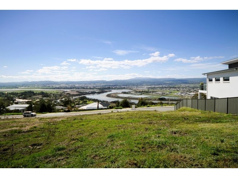 42 Lachlan Parade, Trevallyn TAS 7250