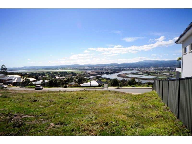 42 Lachlan Parade, Trevallyn TAS 7250