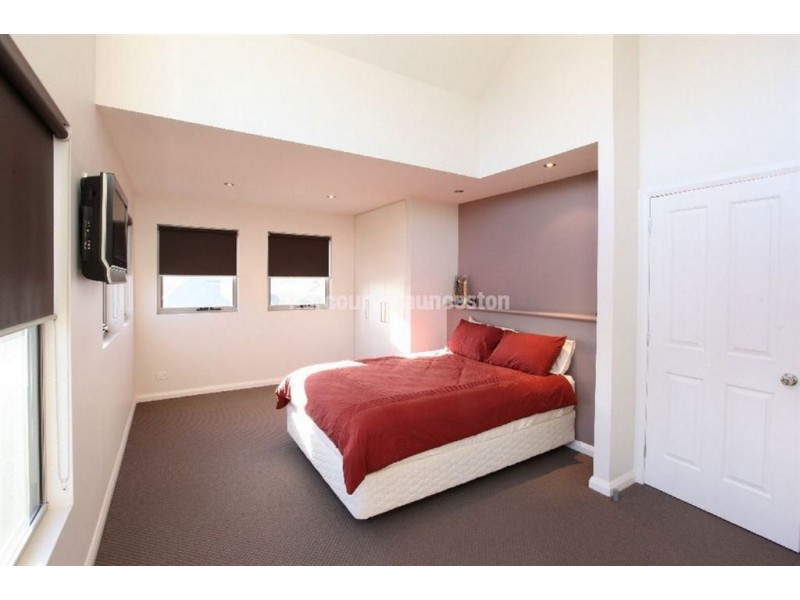 2 Frank Street, Invermay TAS 7248