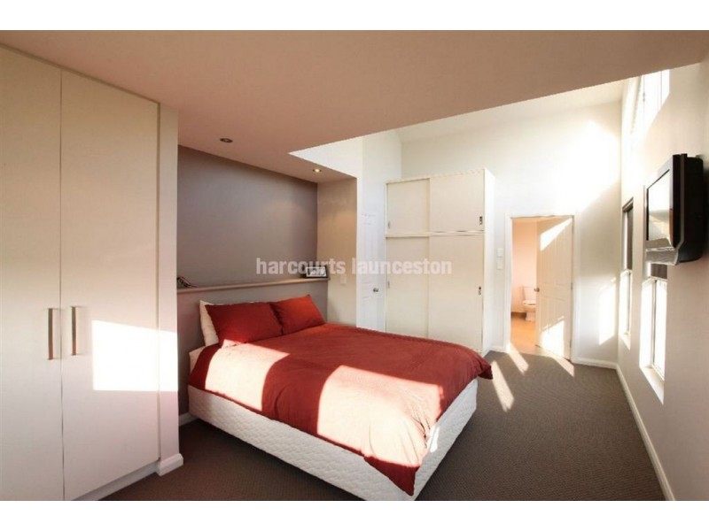 2 Frank Street, Invermay TAS 7248