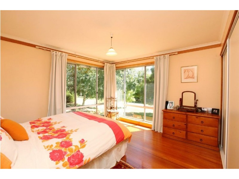 18 Swan Drive, Swan Bay TAS 7252
