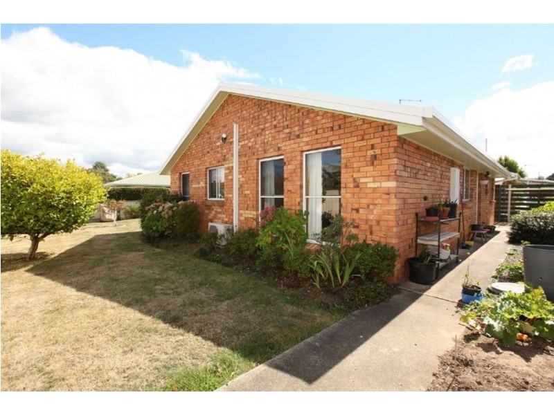 2/27 Country Club Avenue, Prospect Vale TAS 7250