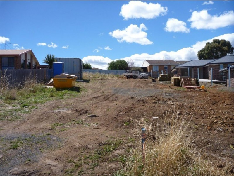 9 Pearce Street, Summerhill TAS 7250