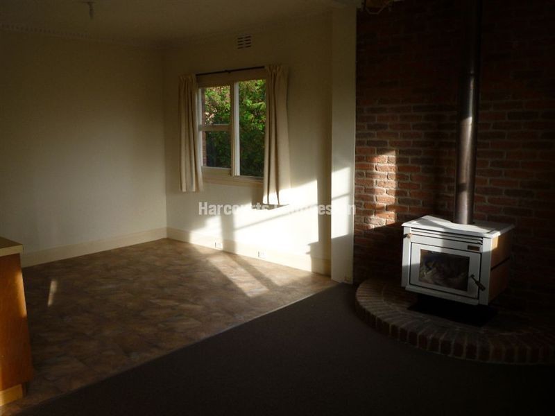 28 Ernest Street, Kings Meadows TAS 7249
