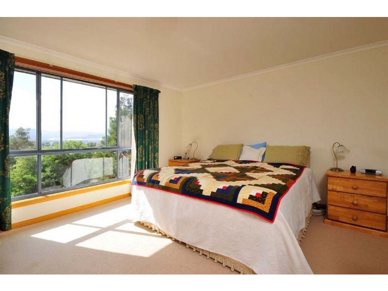 8 Kintail Crescent, Newstead TAS 7250