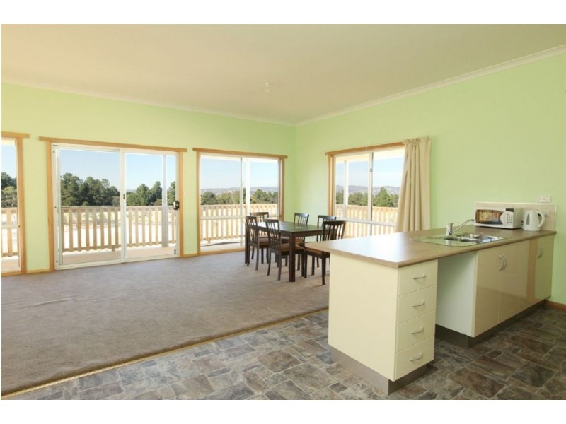 34 Crandon Crescent, Newnham TAS 7248