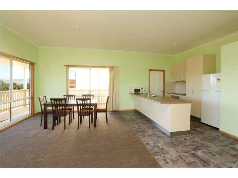 34 Crandon Crescent, Newnham TAS 7248