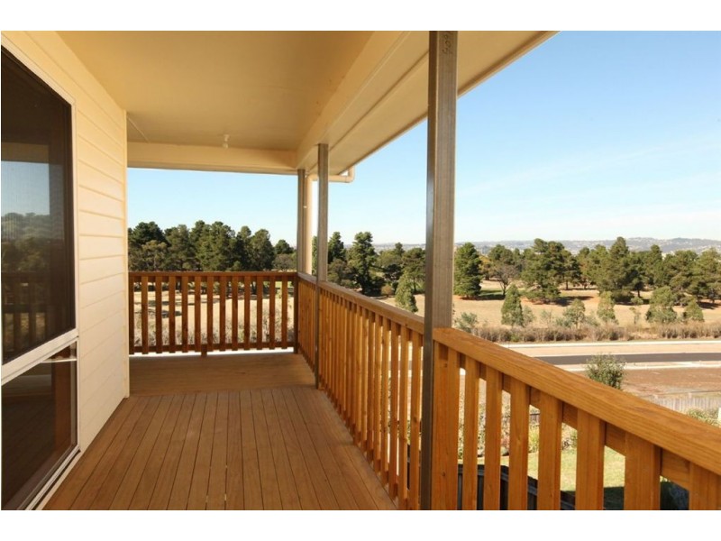 34 Crandon Crescent, Newnham TAS 7248