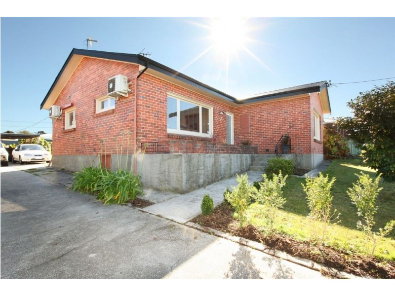 17 Parua Road, Newnham TAS 7248