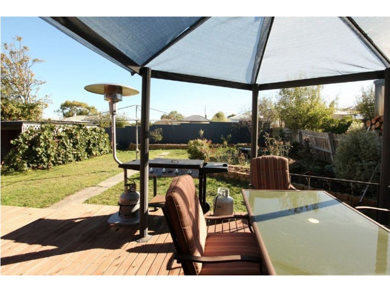 17 Parua Road, Newnham TAS 7248