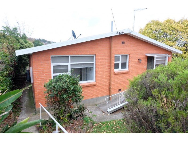1/10 Balaka Place, Newstead TAS 7250