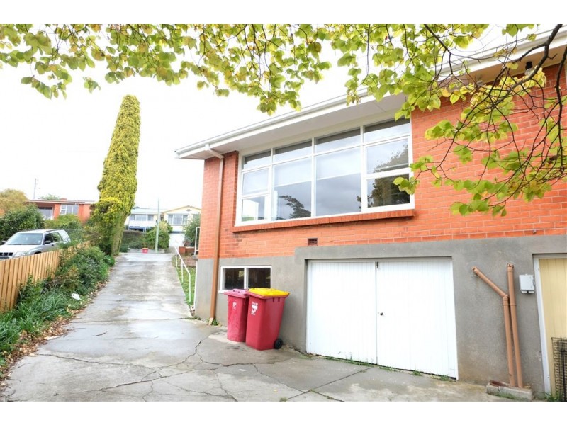 1/10 Balaka Place, Newstead TAS 7250