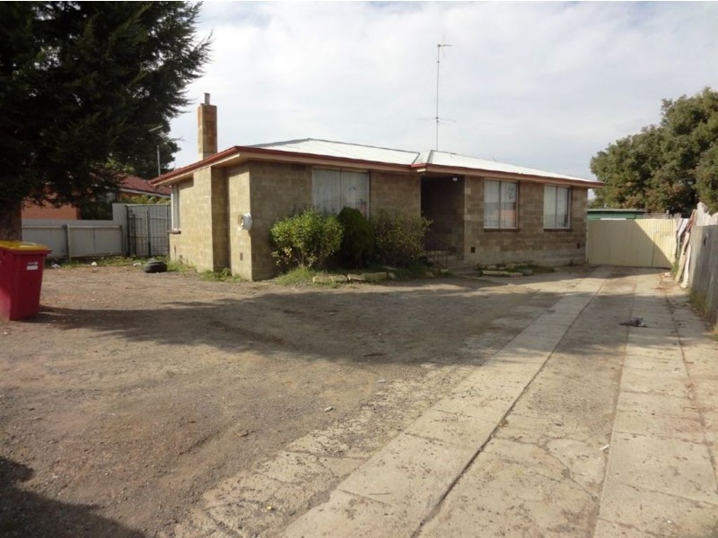 14 Mangana Street, Ravenswood TAS 7250