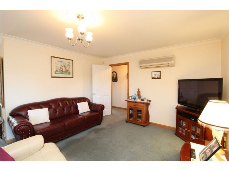 1 Landsborough Avenue, Newstead TAS 7250