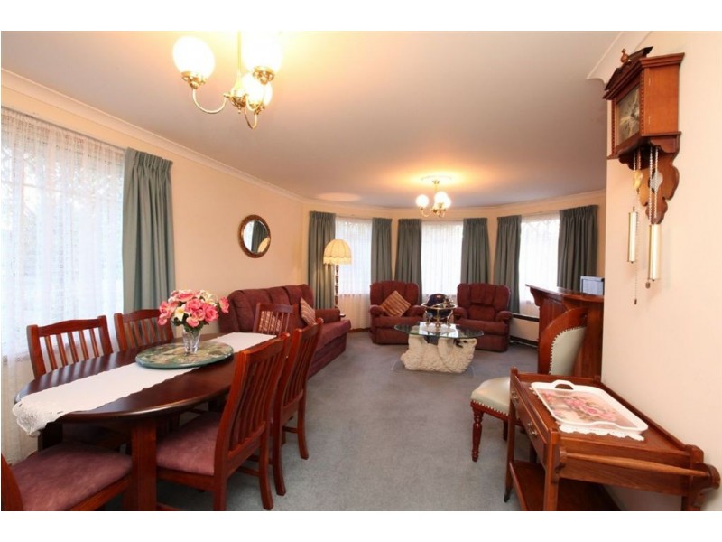 1 Landsborough Avenue, Newstead TAS 7250