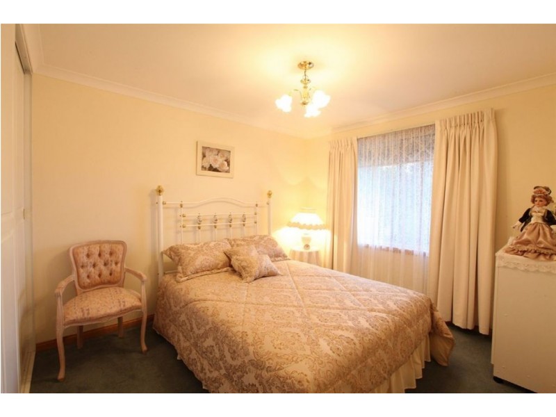 1 Landsborough Avenue, Newstead TAS 7250