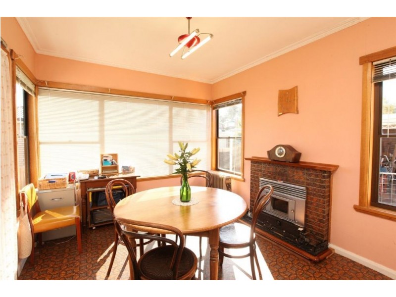 19 Binalong Avenue, St Leonards TAS 7250