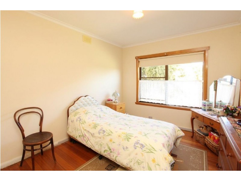 19 Binalong Avenue, St Leonards TAS 7250