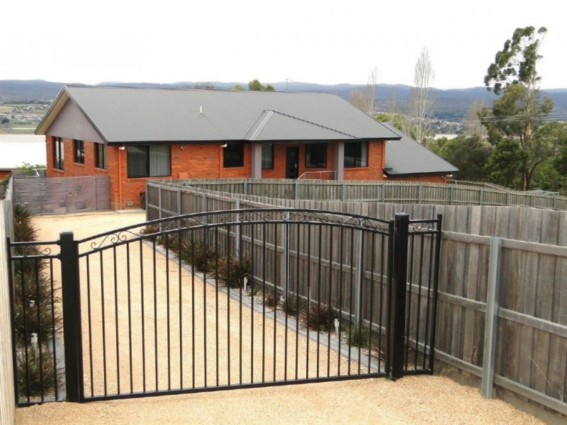 4 Bronte Court, Riverside TAS 7250