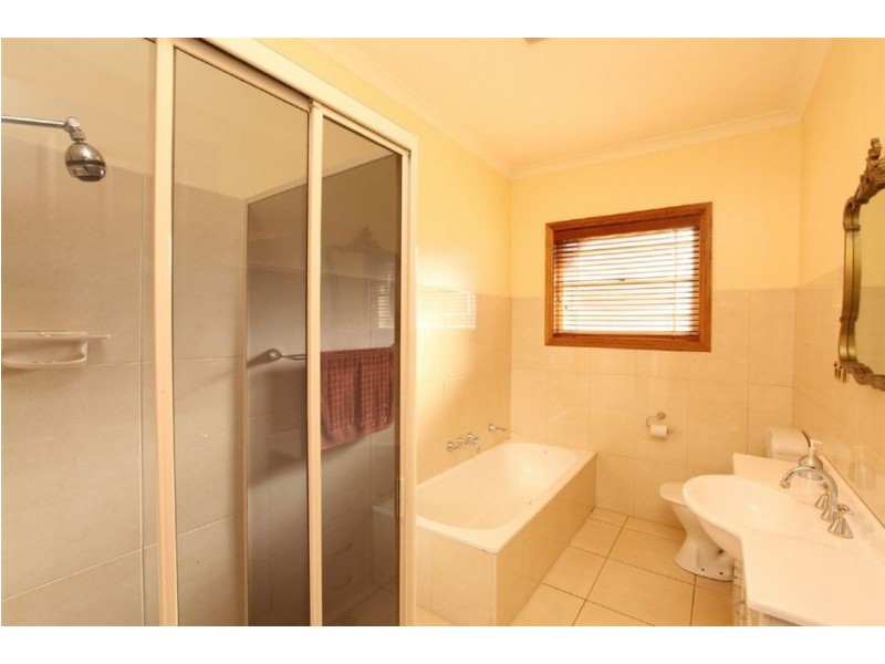 2/4 Casino Rise, Prospect Vale TAS 7250