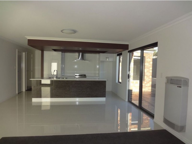 1 & 4/15a Kangara Place, Summerhill TAS 7250