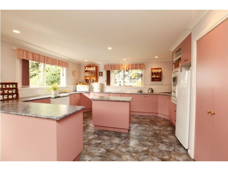 8 Cambock Lane West, Evandale TAS 7212