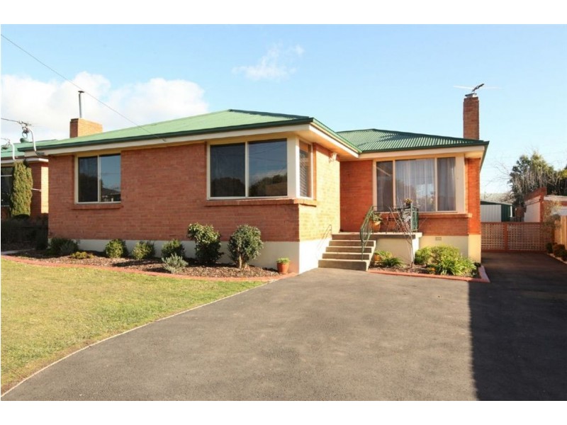 14 Chestnut Road, Youngtown TAS 7249