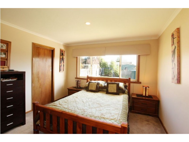 14 Chestnut Road, Youngtown TAS 7249