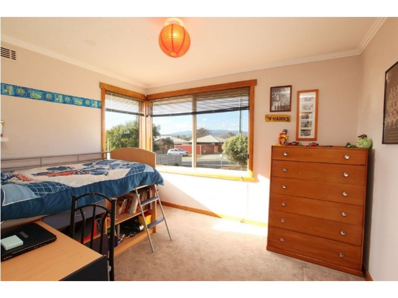 14 Chestnut Road, Youngtown TAS 7249