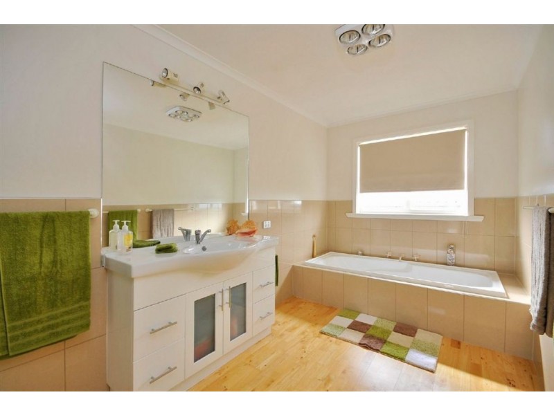 25 Sandown Road, Norwood TAS 7250