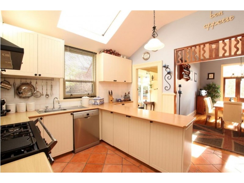 6 Delamere Crescent, Trevallyn TAS 7250