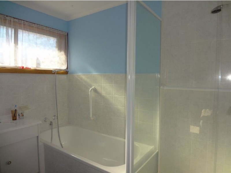 5 Walnut Grove, Summerhill TAS 7250