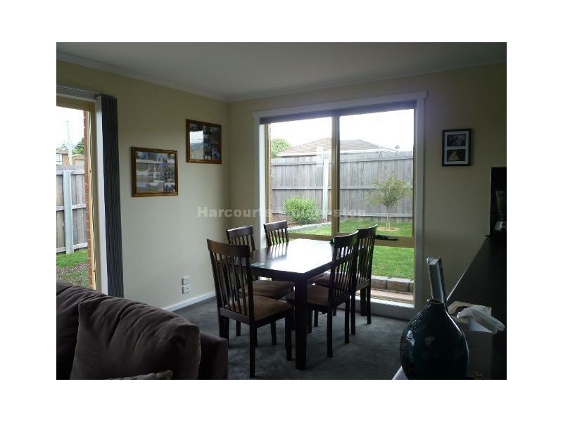 1/129 Alanvale Road, Newnham TAS 7248