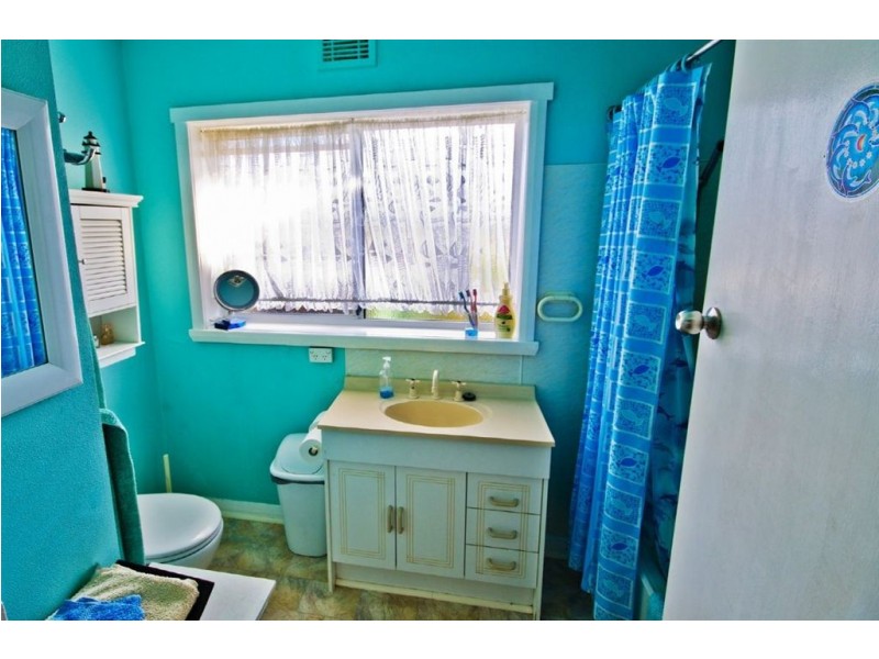 16 Cue Street, Youngtown TAS 7249