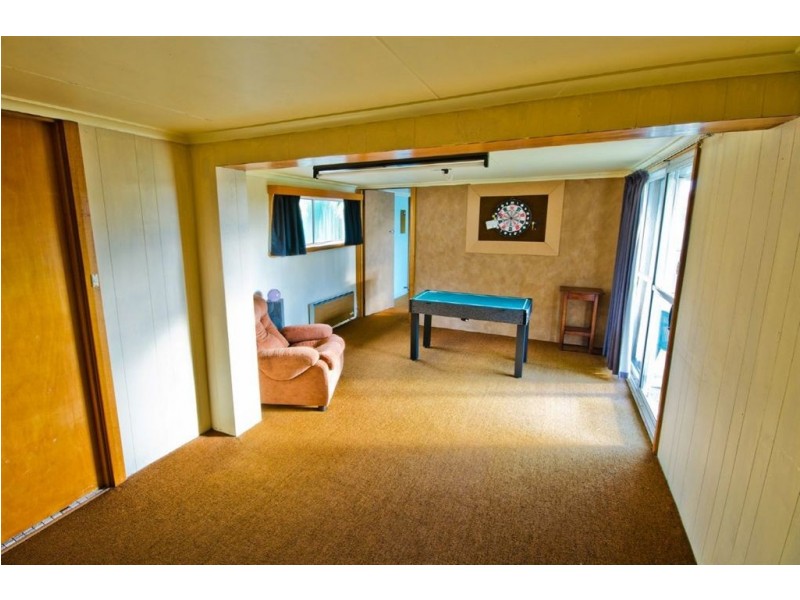 16 Cue Street, Youngtown TAS 7249