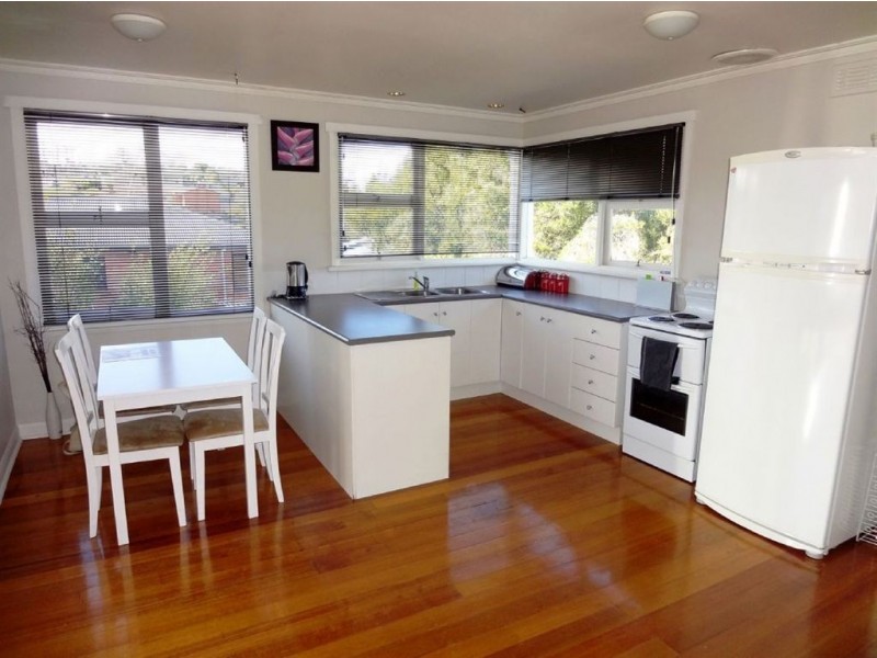 22 Paringa Avenue, Newnham TAS 7248