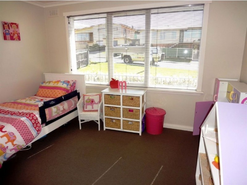 22 Paringa Avenue, Newnham TAS 7248