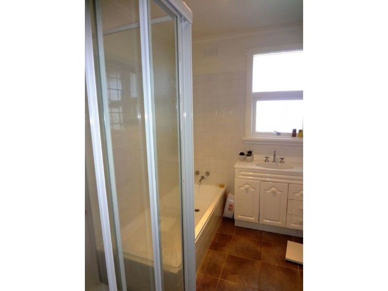 22 Paringa Avenue, Newnham TAS 7248