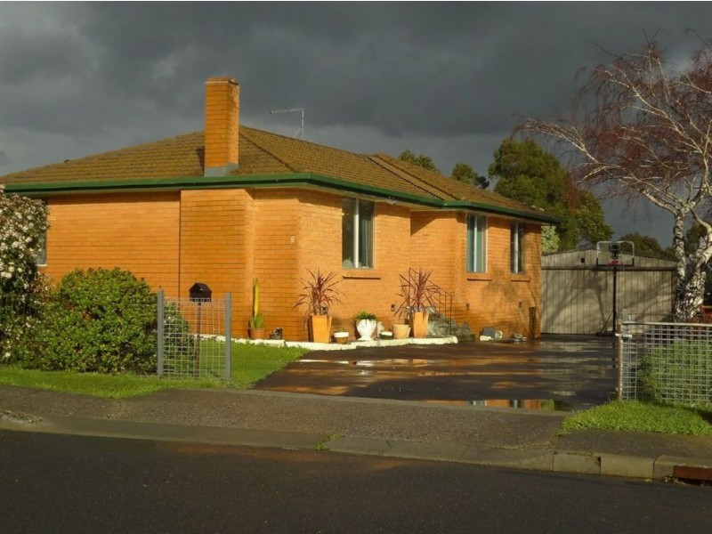 5 Bibra Place, Waverley TAS 7250
