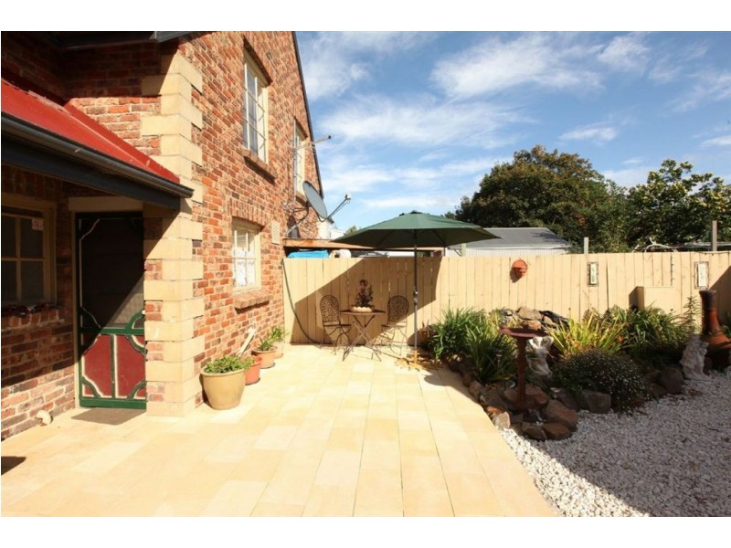 4 & 4a Collins Street, Evandale TAS 7212