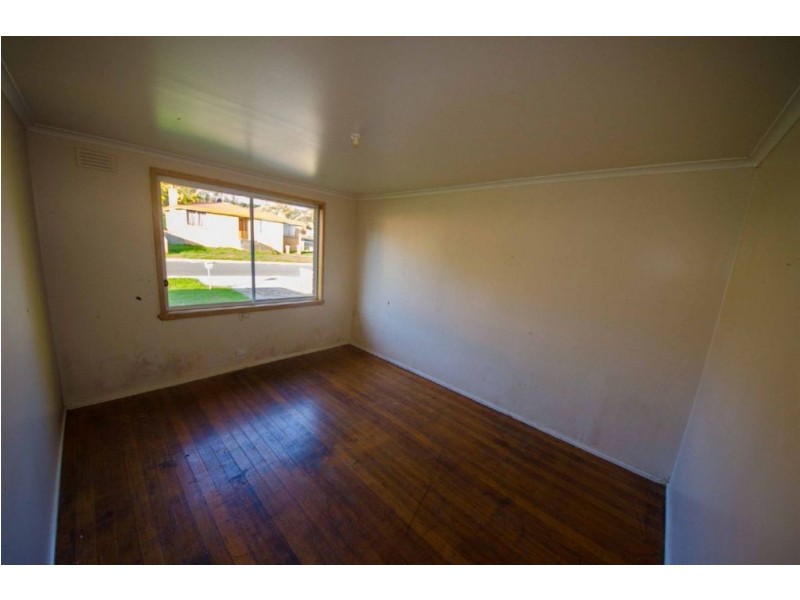 9 Pioneer Parade, Ravenswood TAS 7250