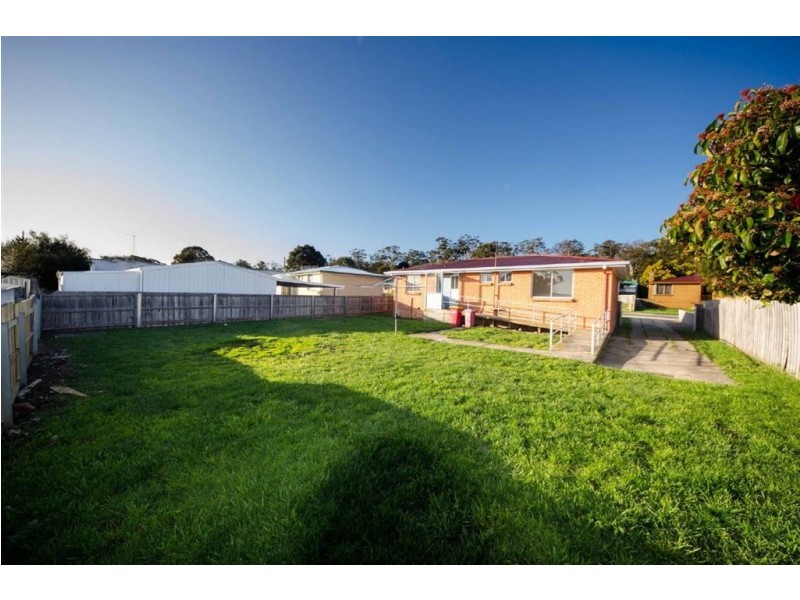 9 Pioneer Parade, Ravenswood TAS 7250