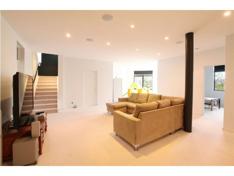 14 Floreat Crescent, Trevallyn TAS 7250