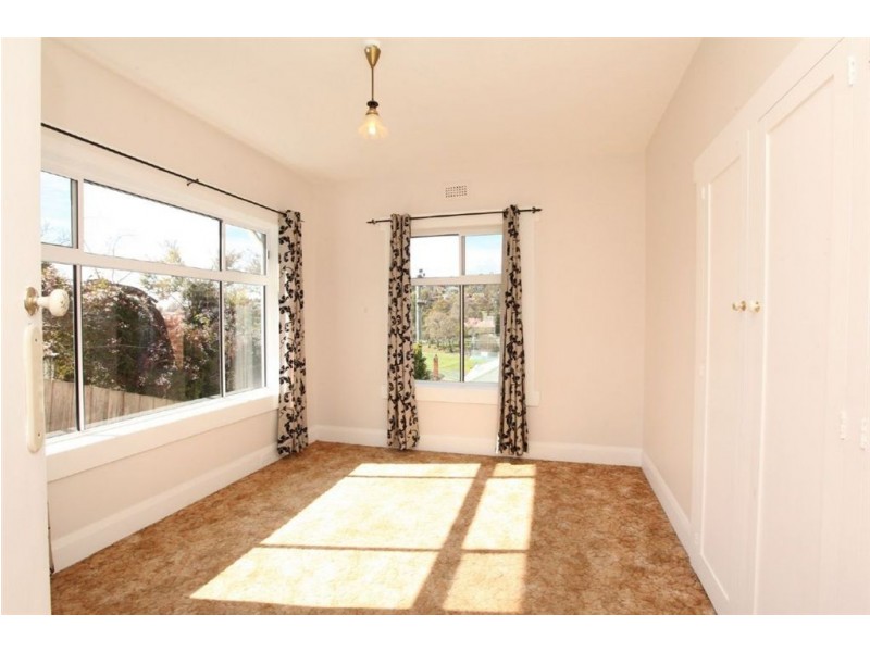 16 Bowen Avenue, Trevallyn TAS 7250