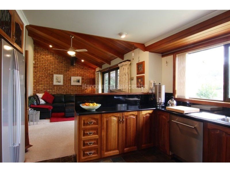 4 Bayview Drive, Blackstone Heights TAS 7250