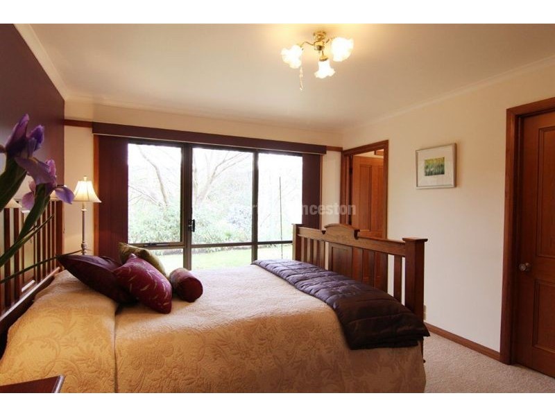 4 Bayview Drive, Blackstone Heights TAS 7250