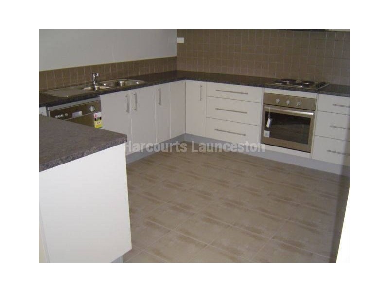 6 Maiden Street, Newnham TAS 7248